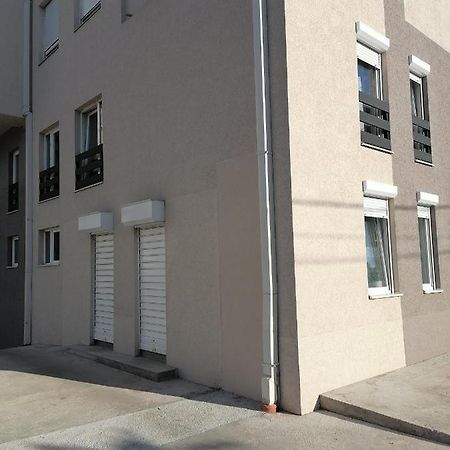 Dreams Apartments Nis Luaran gambar