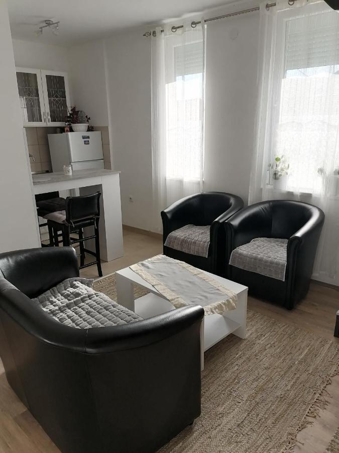 Dreams Apartments Nis Luaran gambar