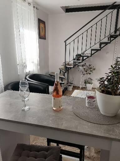Dreams Apartments Nis Luaran gambar